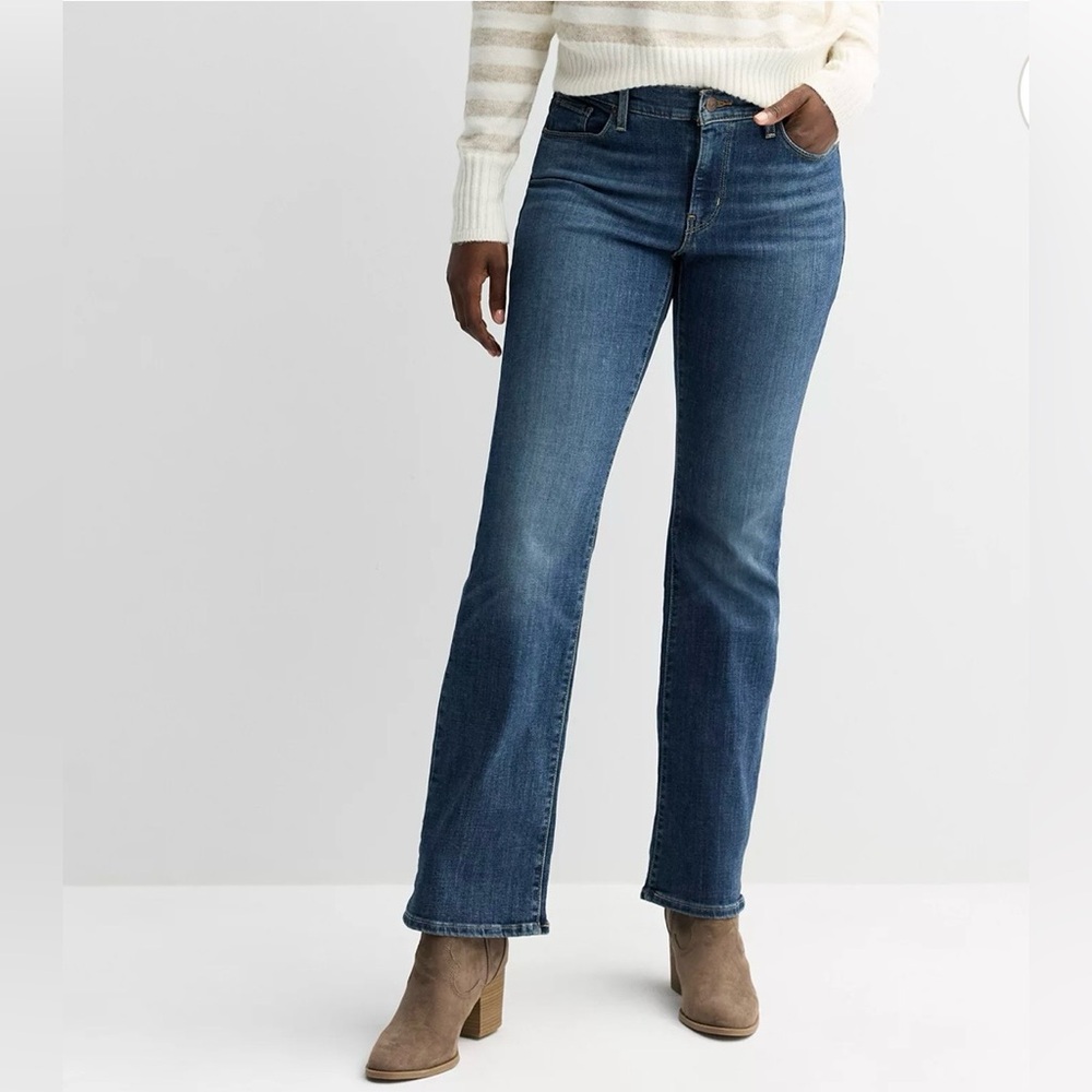 Levi’s Women’s Relaxed 550 Bootcut Jeans Size 6L